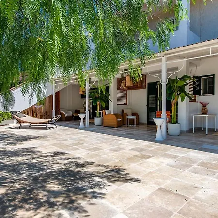 Apartment Zudrea Alimini's Lakes - Happy