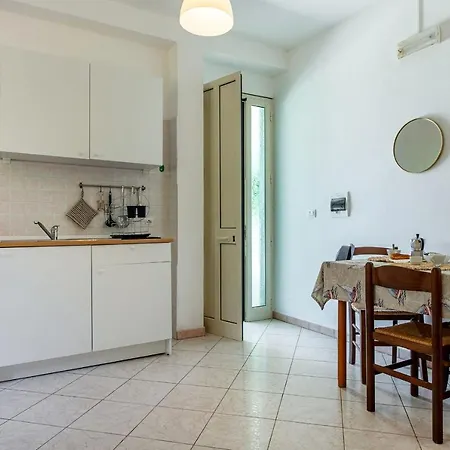 Apartment Zudrea Alimini's Lakes - Happy