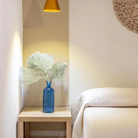 Zudrea Alimini's Lakes - Happy Apartment *